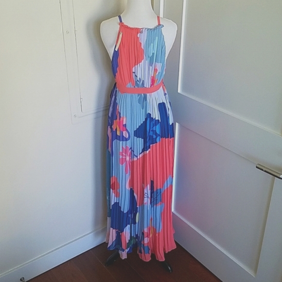 🎉HP🎉NWT Anthropologie Multicolor abstract floral pleat maxi dress w/ bowtie M - Picture 2 of 7